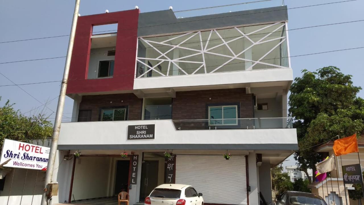 Maheshwar Hotel Shri Sharanam מראה חיצוני תמונה